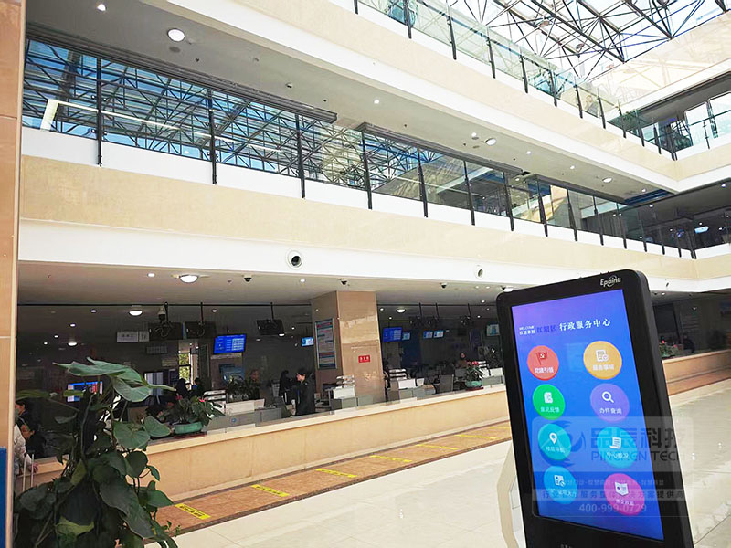 泸州市江阳区政务服务中心智慧大厅升级.jpg