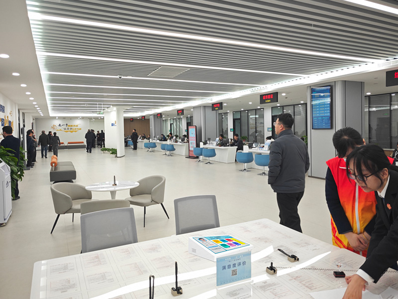 �������ܽ����նˣ����ڹ�������ϵͳ��Һ������������(�ò���ϵͳ)